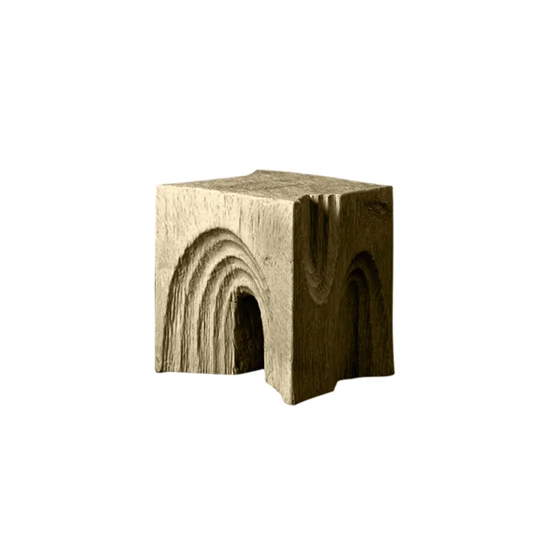

Creative wabi style retro-shaped fiberglass low stool, outdoor leisure bench in the exhibition hall