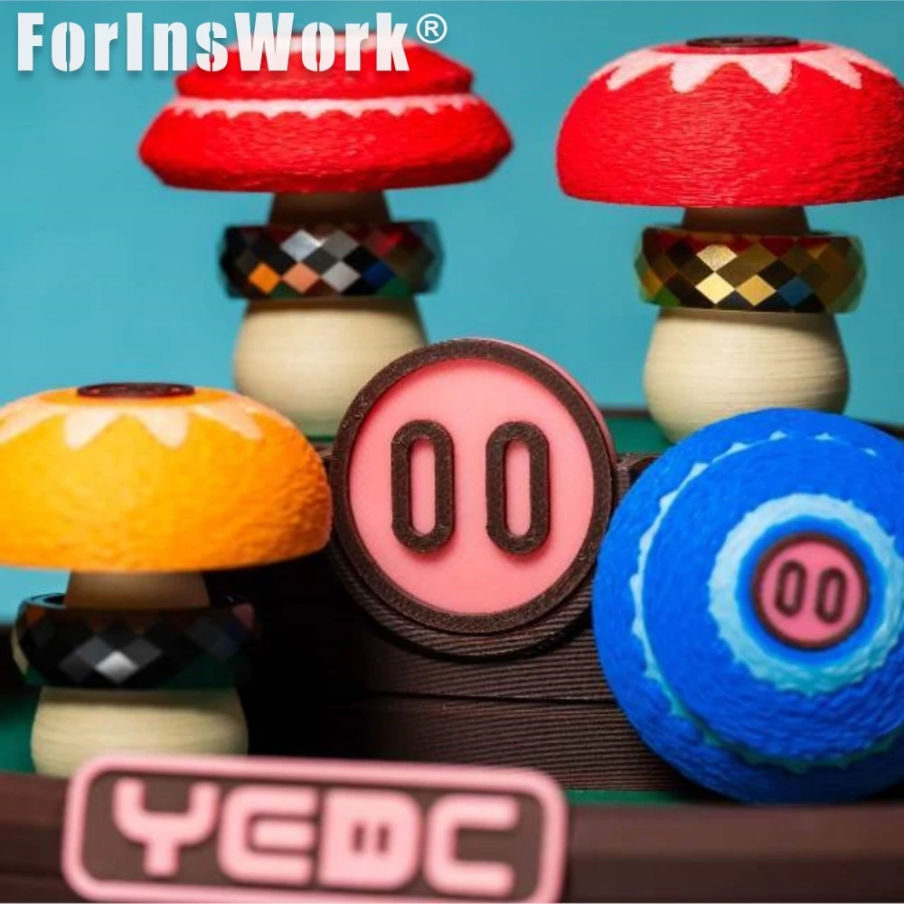 Présentoir géant de cochon de jouets périphériques YEDC et un ensemble de six présentoirs de champignons