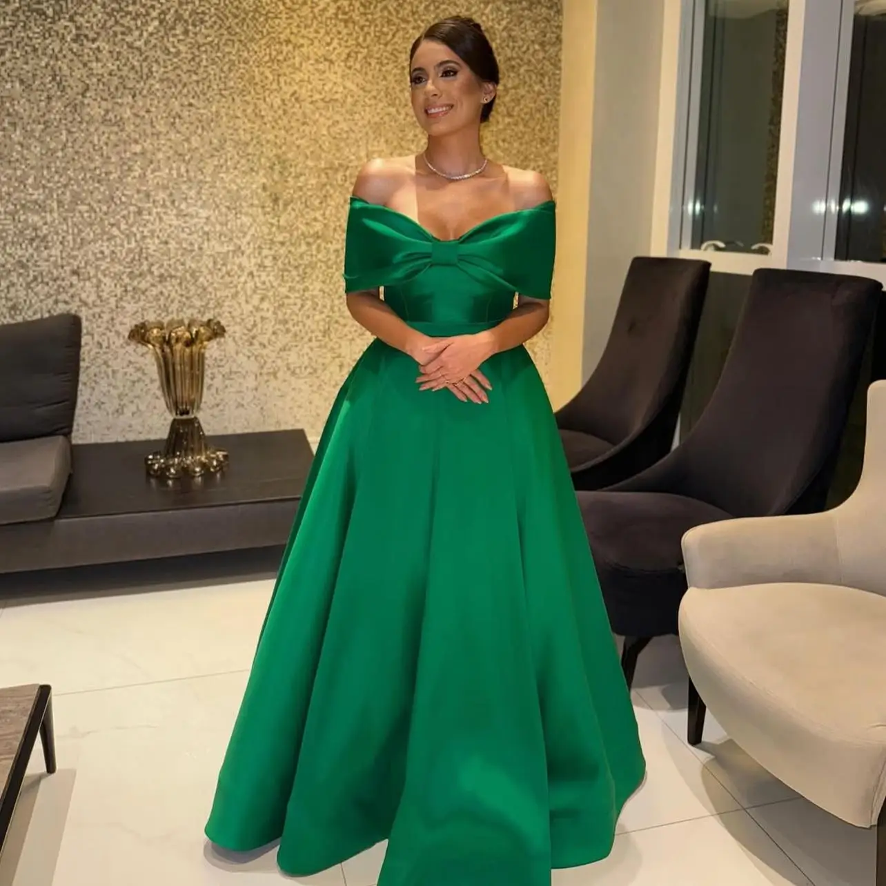 

2025 Custom Sexy A-Line Half Sleeves Prom Gowns Delicate Strapless Floor Length Party Gowns Ribbons Satin Evening Dre