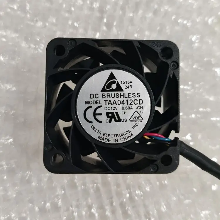 

Delta TAA0412CD DC 12V 0.60A 40x40x20mm 4-Wire Server Cooling Fan