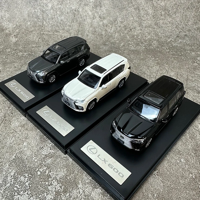 

ЖК-дисплей 1:64 Lexus LX600 внедорожник Внедорожник коллекция моделей автомобилей из сплава дисплей отправляется друзьям праздничный подарок