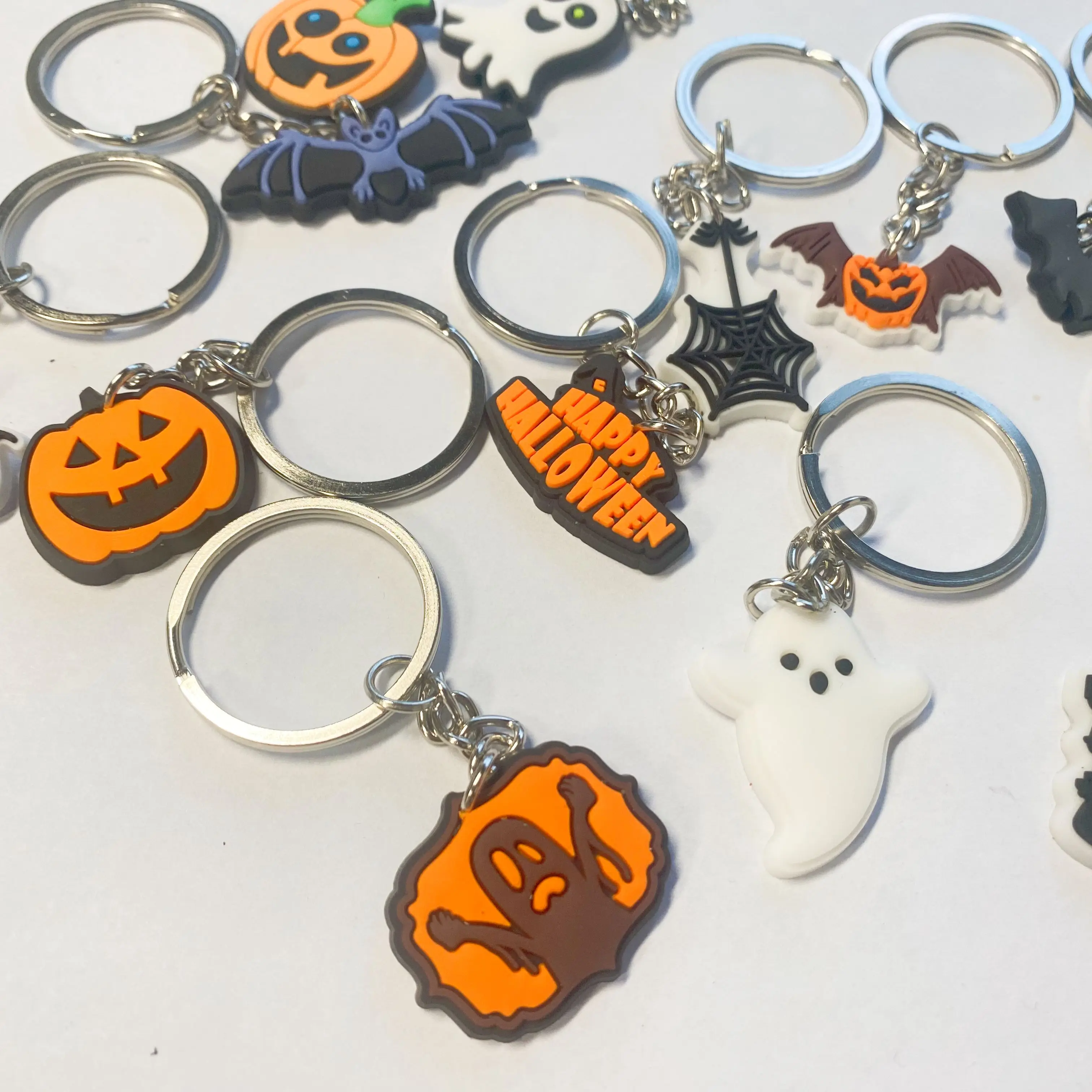 12 Sets,Halloween Keychain Horror Keychain Skeleton Keychain Eyeball Pumpkin Ghost Skull Keychains for Halloween Party Favor