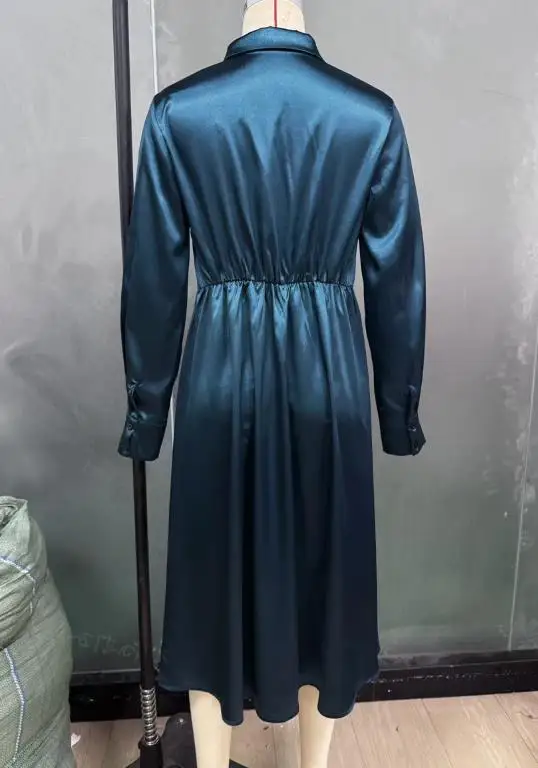 ชุดเดรสผ้าซาตินทรงเอ สีพื้น สำหรับฤดูใบไม้ร่วง แขนยาว ปกเสื้อแบบปกเชิ้ต กระดุมแถวเดียว ทรงเข้ารูป ดูดีมีสไตล์