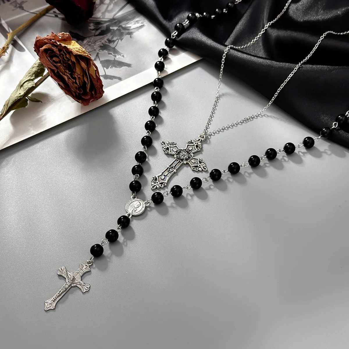

Women's Dark-style Metal Cross Pendant Necklace Unique Black Acrylic Beaded Multi-layered Necklace Punk Gothic Accessories