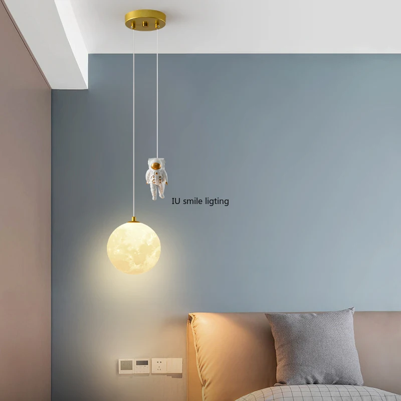 Creatieve Jongens Bed Cartoon Hanglampen Astronaut Landing Kinderkamer Slaapkamer Led Decoratieve Kleine Kroonluchter