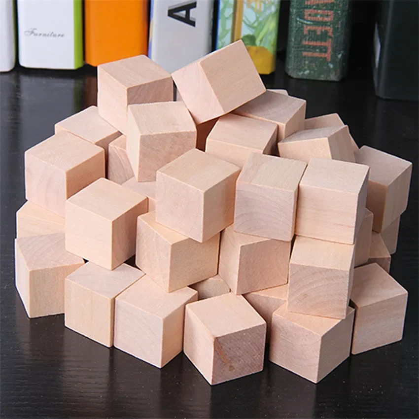 Blocos de construção de cubos de madeira coloridos para crianças, Squares Dice Board Game Toy Pilha Educacional High Game Bricks, 2x2x2cm, 30Pcs por conjunto