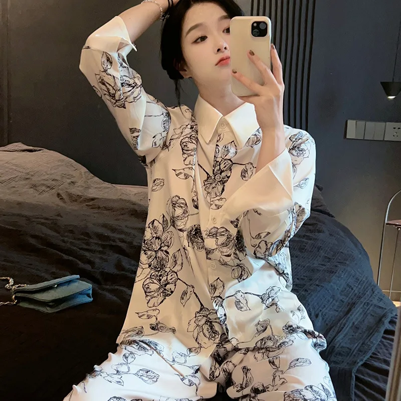 Turn-down Collar Long Sleeved Top and Pants Two Piece Set Printed Pajamas Spring Thin Ice Silk Pajamas Home Clothing for Women