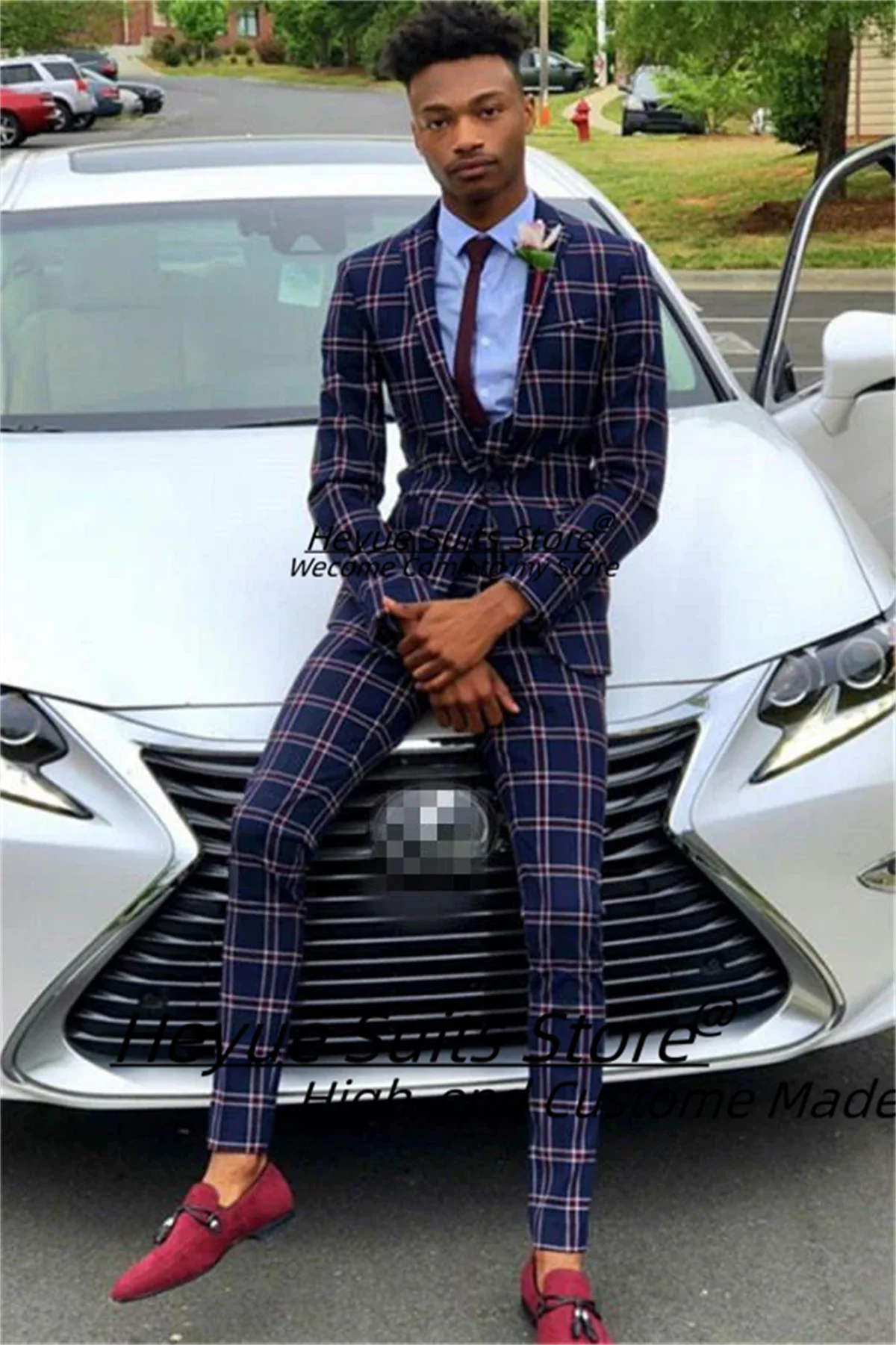 

Customized Business Plaid Men Suits Slim Fit Peak Lapel Groom Wedding Tuxedos 3 Pieces Sets Male Party Blazers Costume Homme