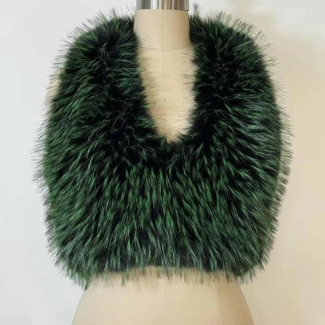 

Fluffy Faux Fur Halter Vest Tops New Brown Hottie Girl Open Back Sleeveless Sexy Cropped Tank Top Streetwear