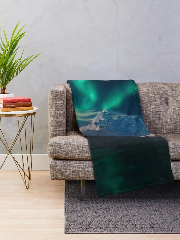 Aurora Borealis (Northern Lights) with Icebergs Throw Blanket Retros Decorative Throw decorative Blankets