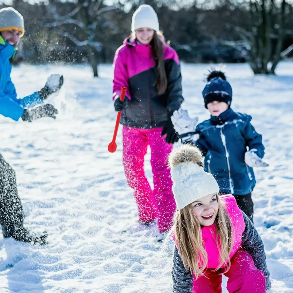 2 قطعة مقبض طويل مادة PP متينة سهلة الاستخدام مقبض غير قابل للانزلاق قاذفة كرة الثلج مثالية للبالغين والأطفال