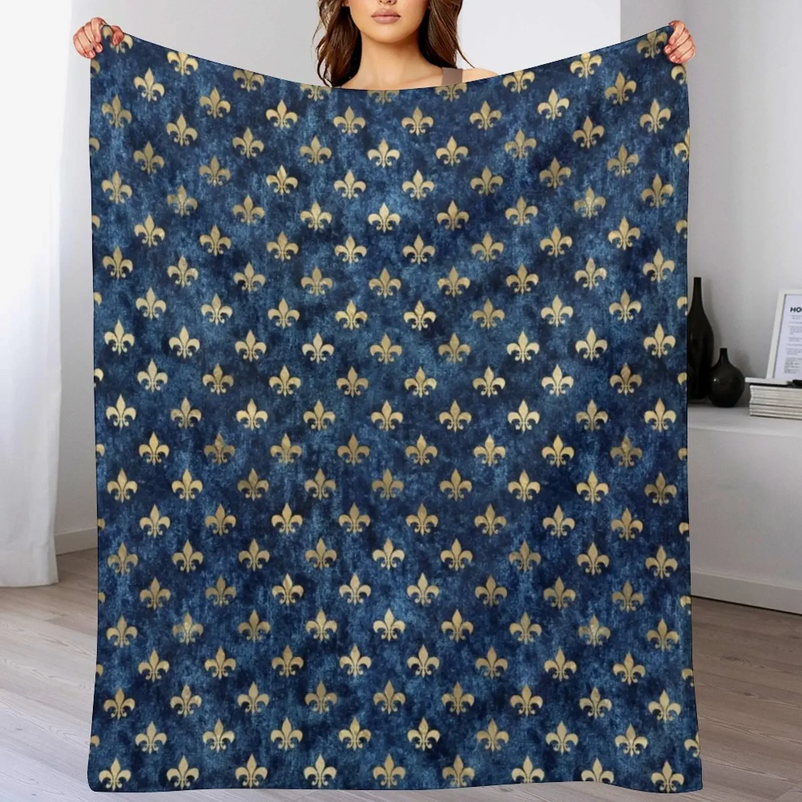 

Old Blue Golden Fleur De Lis Pattern Throw Blanket for sofa Loose Plaid cosplay anime Blankets