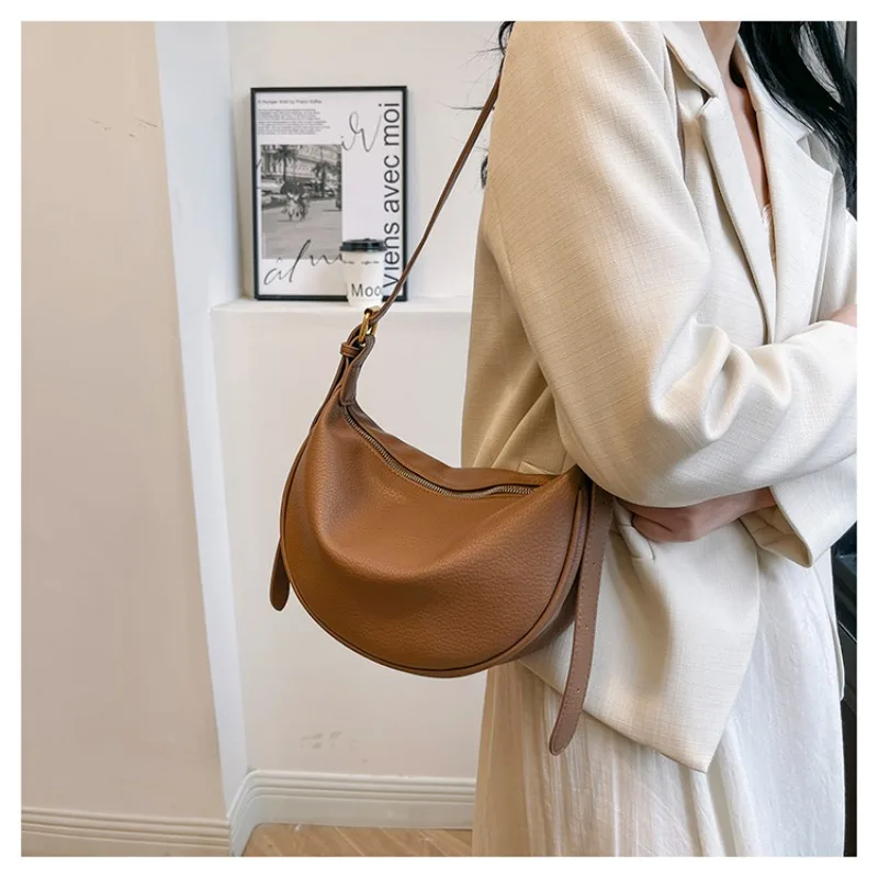 

Designer Tote Diaper Bag For Women Leather Crossbody Bag Luxury Vintage Minimalist Large Capacity Elegant And Fashionable