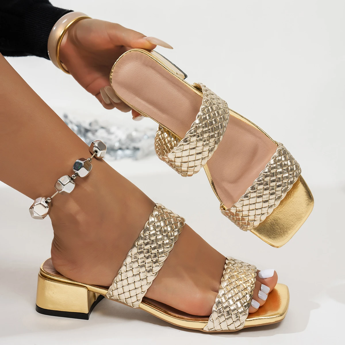 

Новинка 2025, женские босоножки на высоком каблуке, роскошные туфли без шнуровки, легкая дизайнерская обувь, женские тканые сандалии большого размера с квадратной головкой