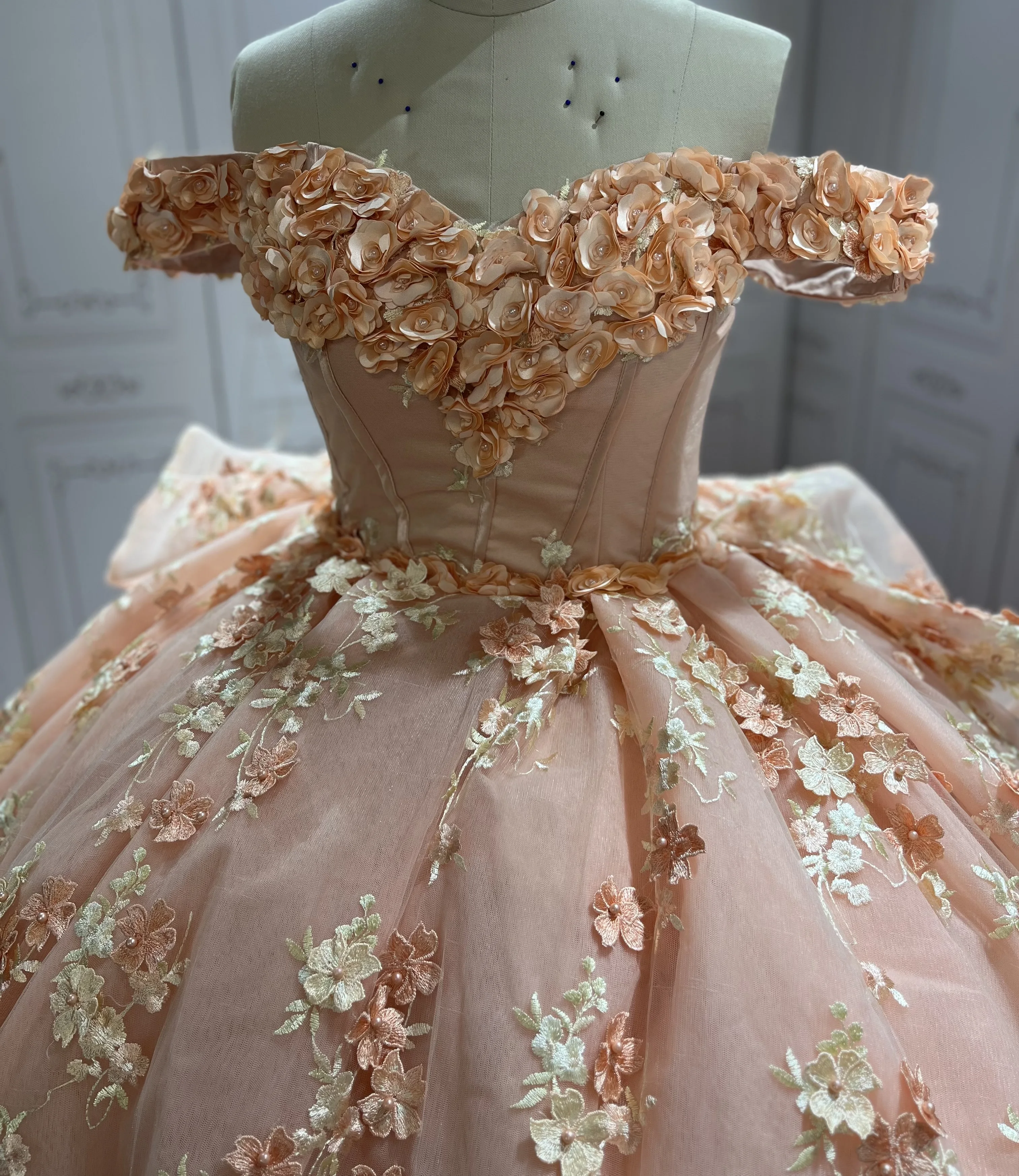 Sweetheart Blush Quinceanera-jurken Off-shoulder vestido de 15 op maat gemaakte 3D-bloemen Instagram-jurken