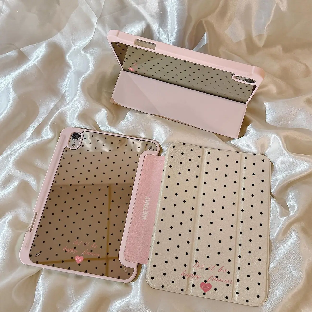 Pink Vase With Polka Dot Heart For iPad 11th A16 10 9 8 7 5 Pro 13 11 M5 M4 M3 M2 12.9'' Air  4 3 2 1 Mini 7 6 8.3'' Cover