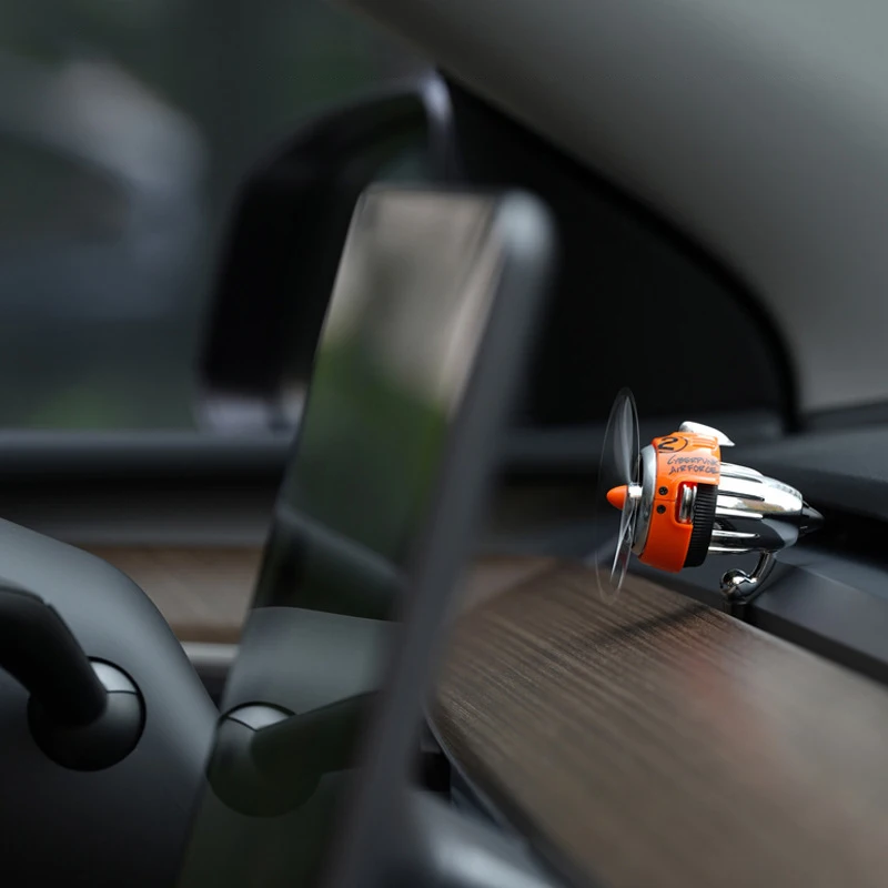 مشبك معطر بفتحة تهوية معدنية من Tesla Model 3/Y - تصميم مروحة Cyberpunk لافتة للنظر، تركيب سريع وتدوم طويلاً