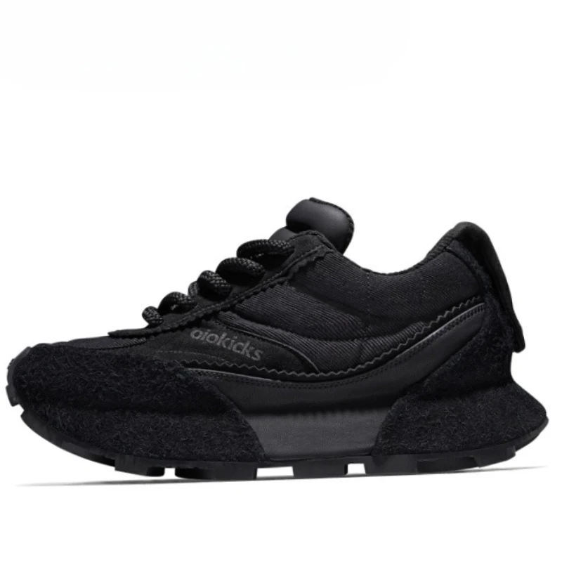 أحذية رياضية عصرية متعددة الاستخدامات من الجلد الطبيعي للزوجين أحذية رياضية كاجوال مريحة تسمح بمرور الهواء للرجال