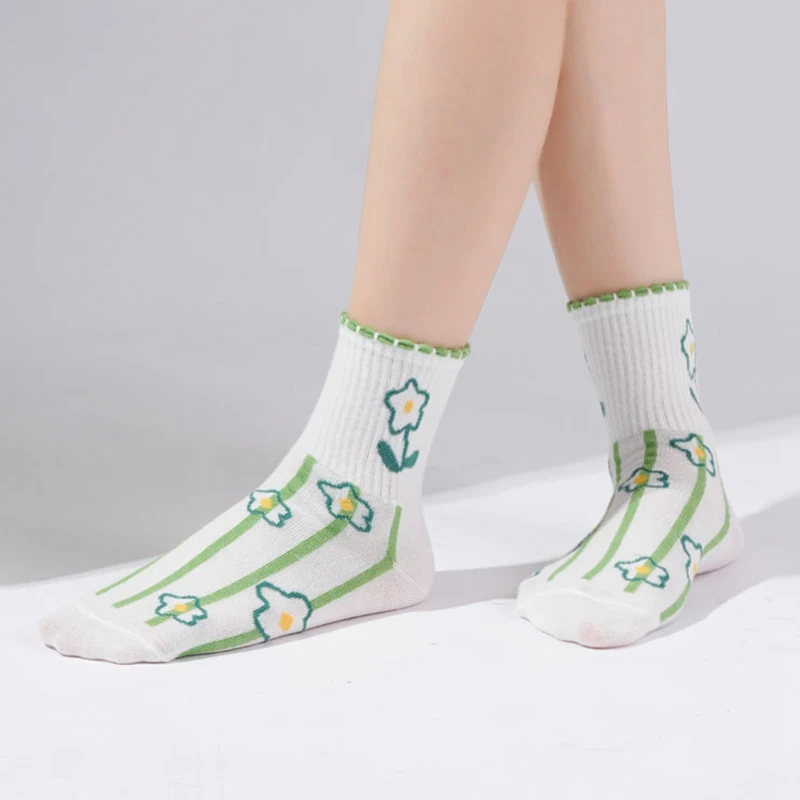 

2 Pairs of Floral Letter Print Female Spring Autumn Socks Striped Lovely Popular Comfortable Sweat Absorbing Girls Socks