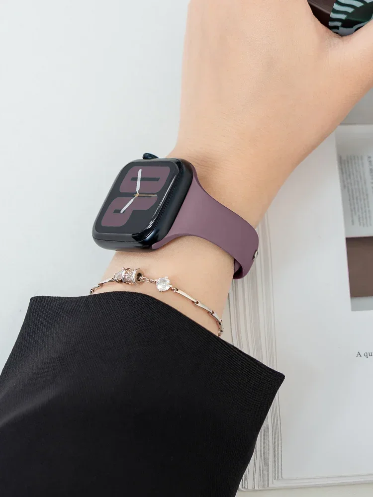 Correa delgada de silicona para Apple watch band 45mm 44mm 41mm 40mm 38-46mm pulsera deportiva iWatch series 8 7 6 5 se 4 9 10 ultra 2 49mm