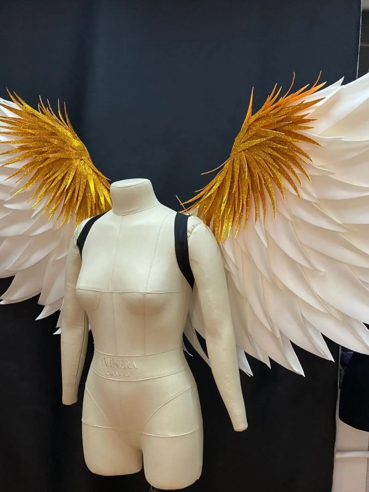 Large White Angel Wings Manga Exhibition Adult Prop Background Wall Decoration Simulation Feather