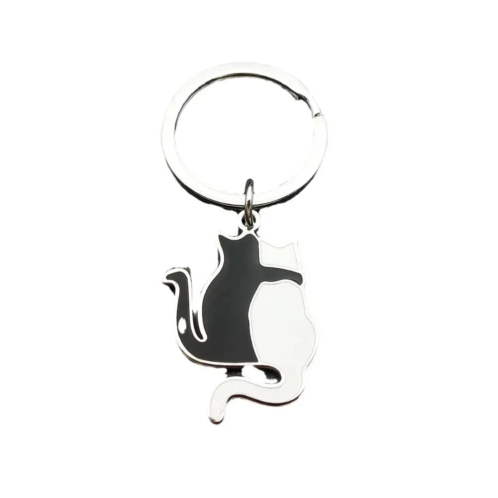 

Giant Steel Jewelry Korean Ins Black and White Cat Back Couple Best Friend Keychain Necklace Pendant Element Car Keyring Gift