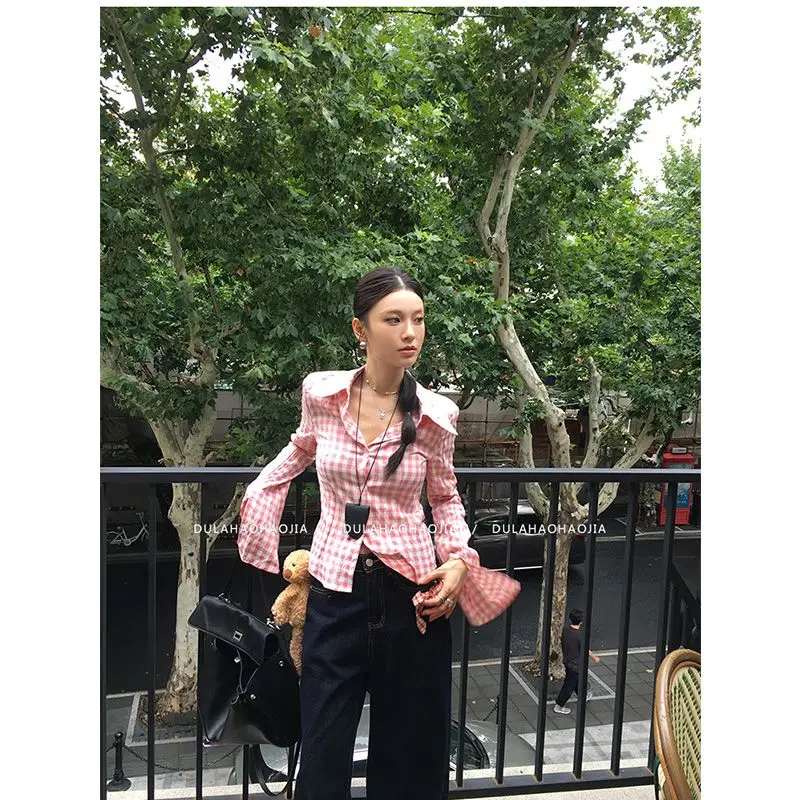 

American Retro Pink Plaid Shirt Women Turn Down Collar Slim Fit Long Sleeve Short Blouse Spring Spicy Girl Fashion Tops