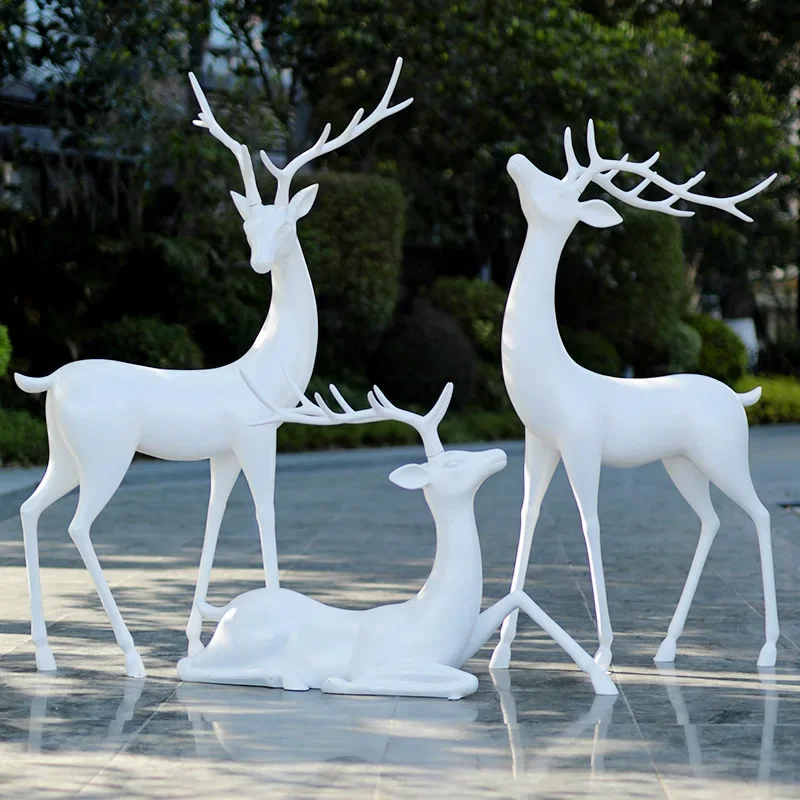 抽象的なニホンジカのグラスファイバー彫刻装飾、屋外庭園景観装飾ショッピングモール