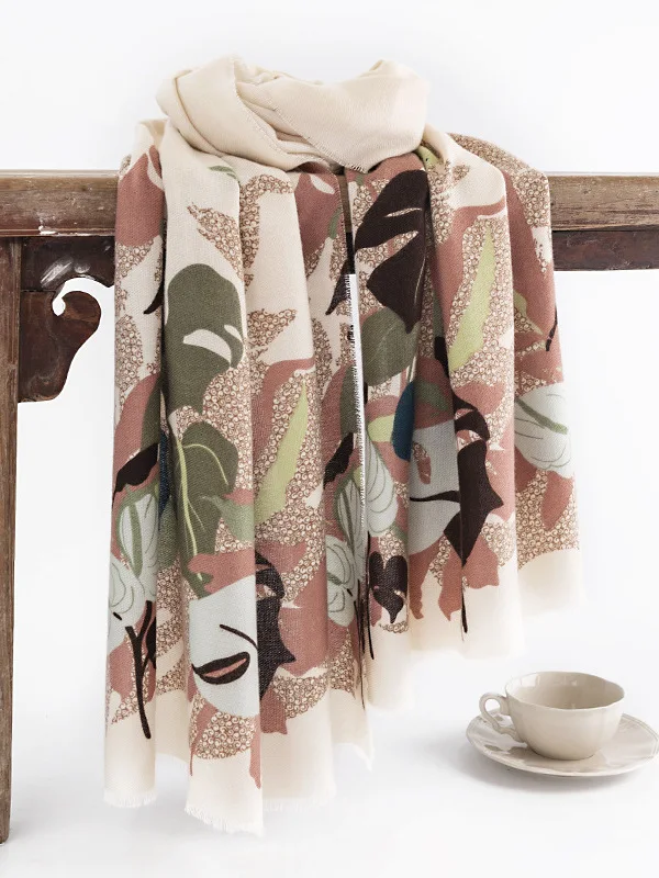 

New Flower Printed Imitation Cashmere Scarf Elegant And Warm Shawl Light And Luxurious Style Versatile Scarf