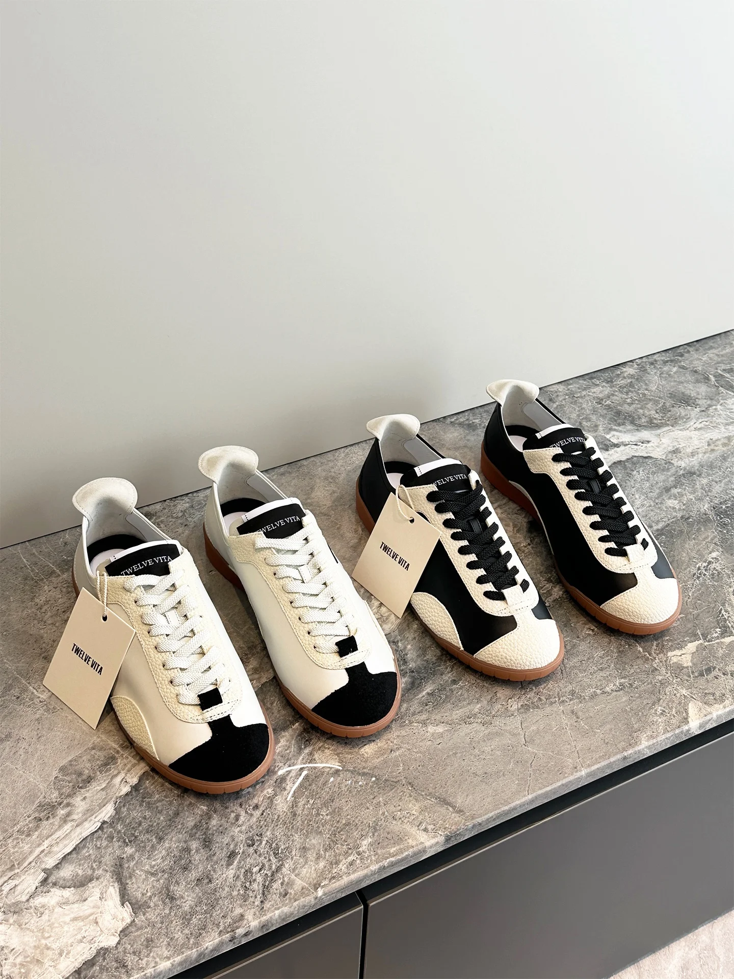 

Twelve Vita Panda Color Block Casual Shoes Women's Low Top Knot Tied Sneakers Fashionable Split Color Design Comfortable Rubb...