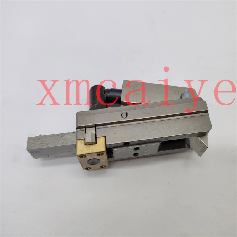 2 Pieces 52/8S  Hohner Stitching Head Stitching Machine Parts