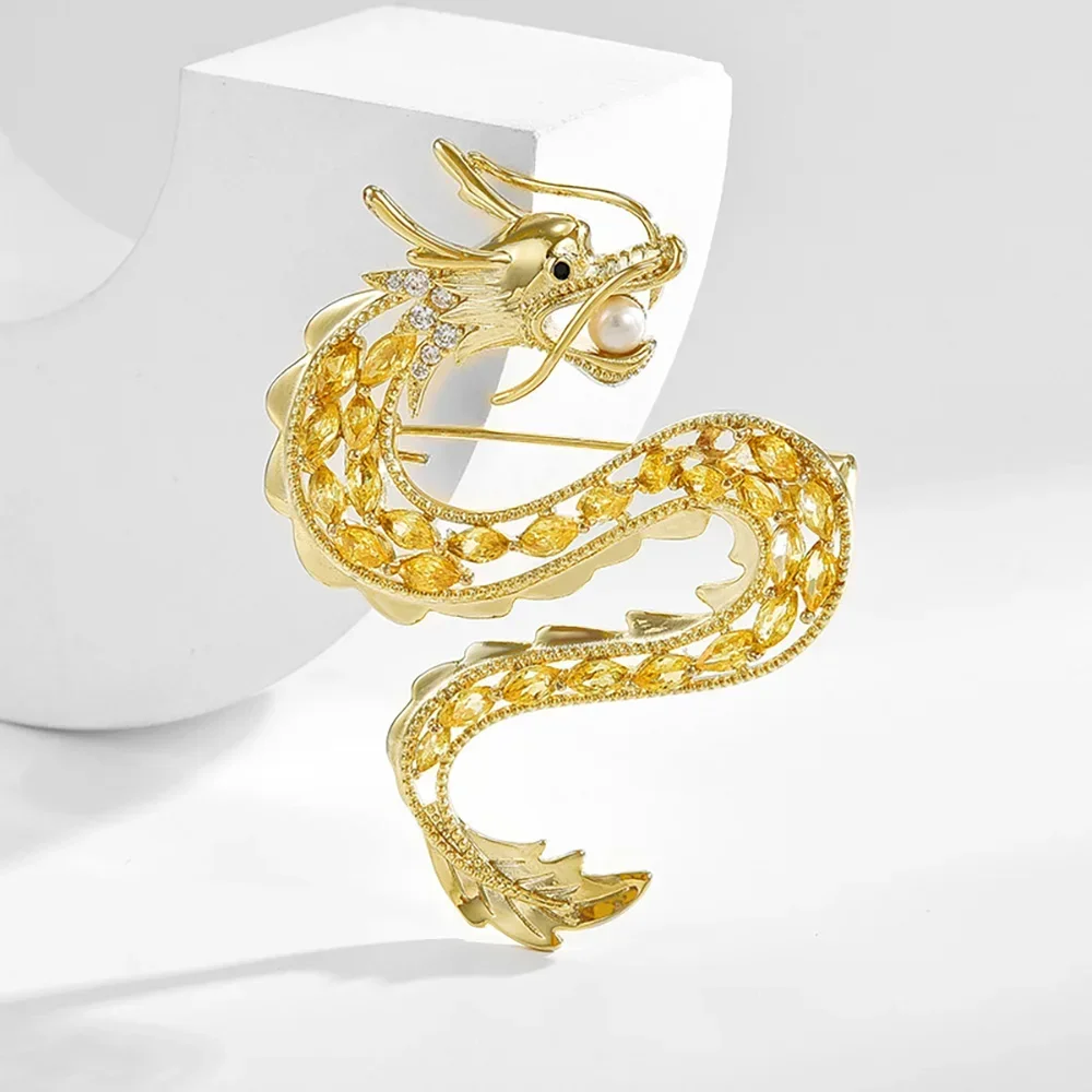 

Luxury Gold Dragon Pearl Brooch for Women Brooches Zircon Inlaid Pins Hollow Out Design Jewelry High Quality Women's Men Gifts