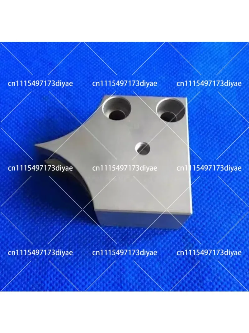Wire Collecting Nozzle Assembly 332014105 Replacement Part for Vacuum Cleaner