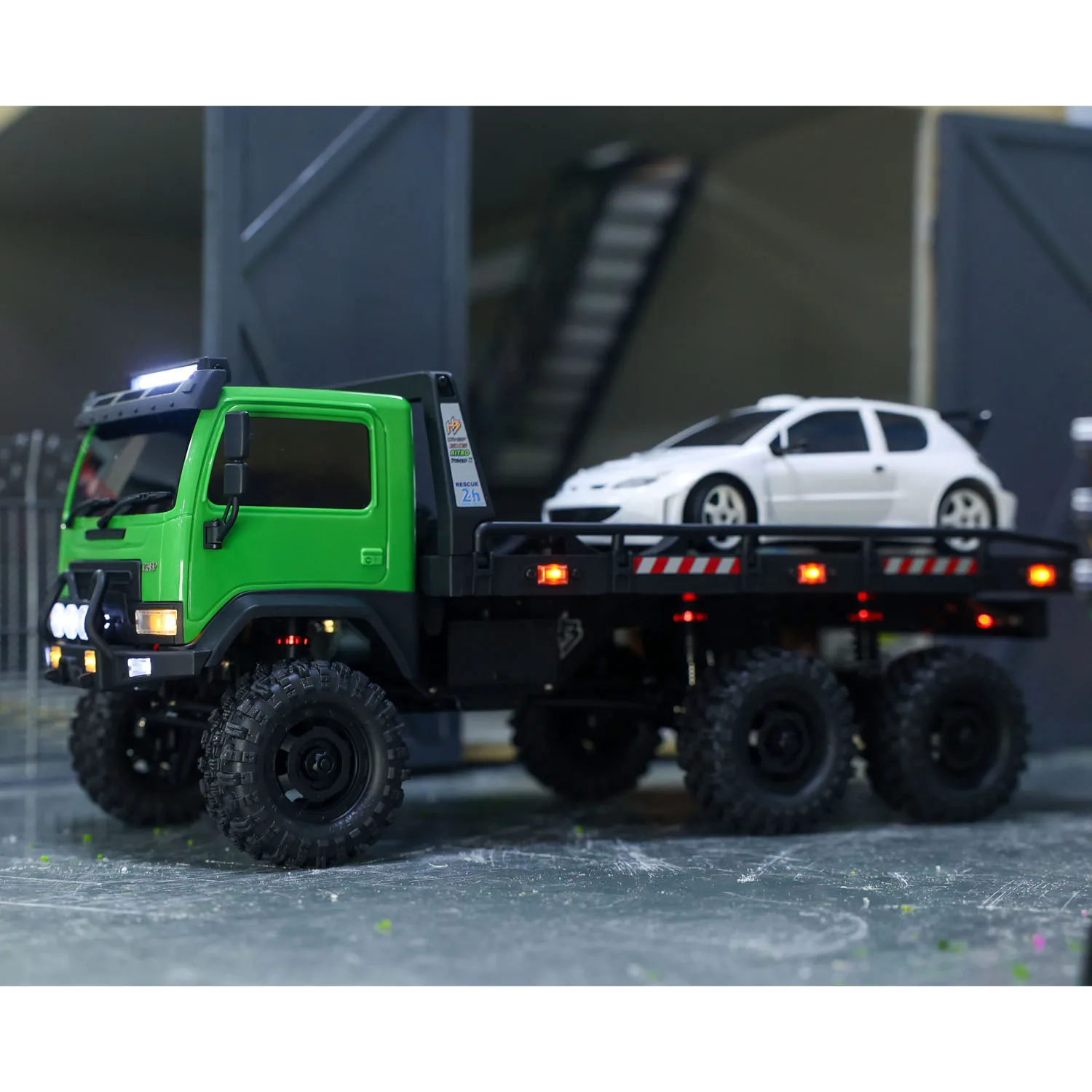 

RTR 1/18 RC Crawler 6x6 Flatbed Truck Rock Car Hobby Plus CR18P Remote Control Off-Road Model 2-Speed Transmission Vehicle Light
