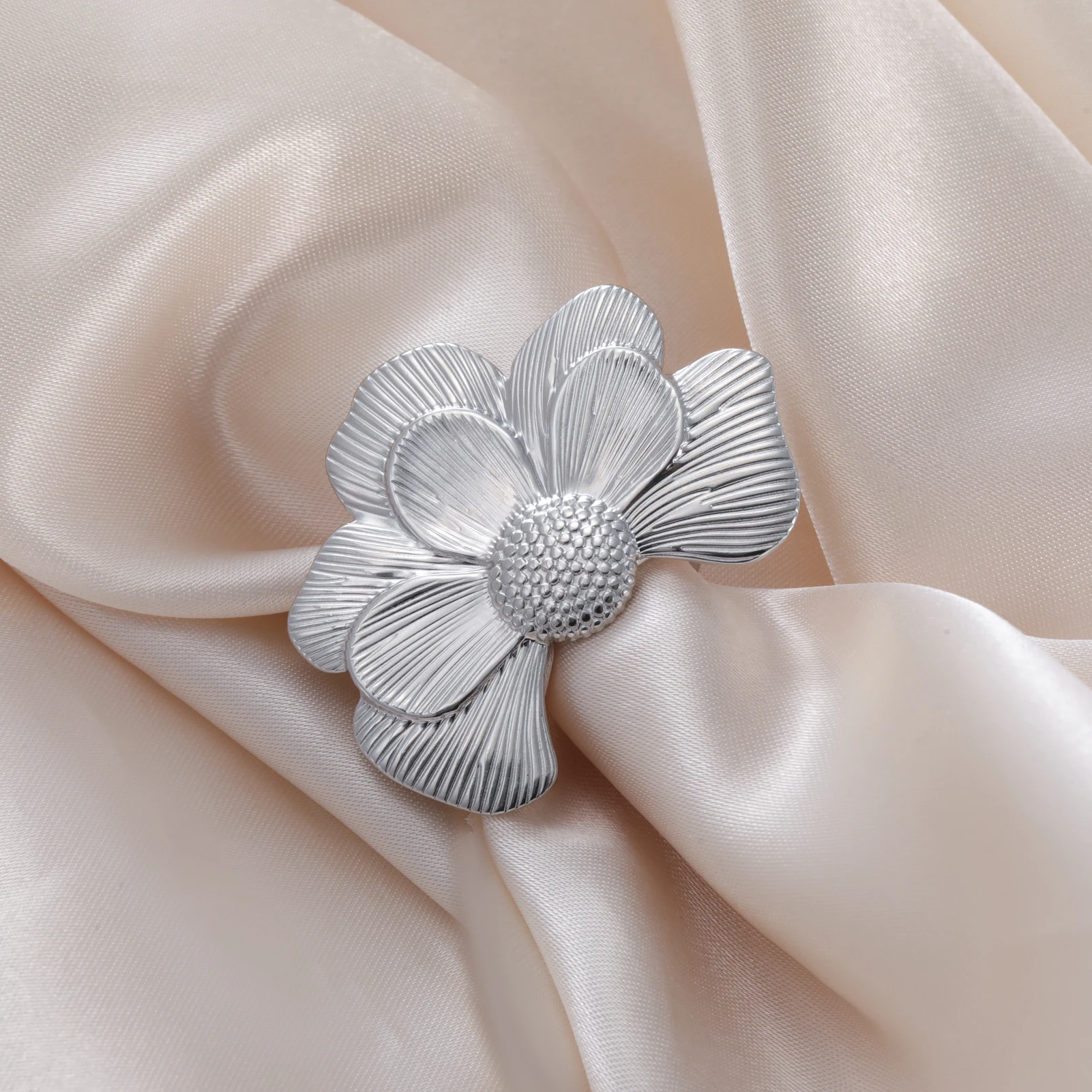 COOLTIME Mode Blumenring für Frauen Edelstahl Gold Farbe Gardenia Kamelie Blume Offener Ring Schmuck Geschenk Neu – Detail 4