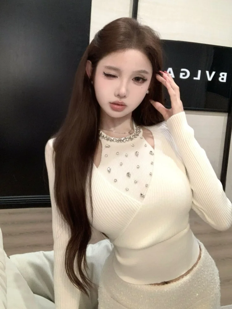

Heavy-Embroidered Diamond Women's Knitted Sweater Autumn Winter New Style Hanging Neck False Two-Piece Top High-End Feeling K...