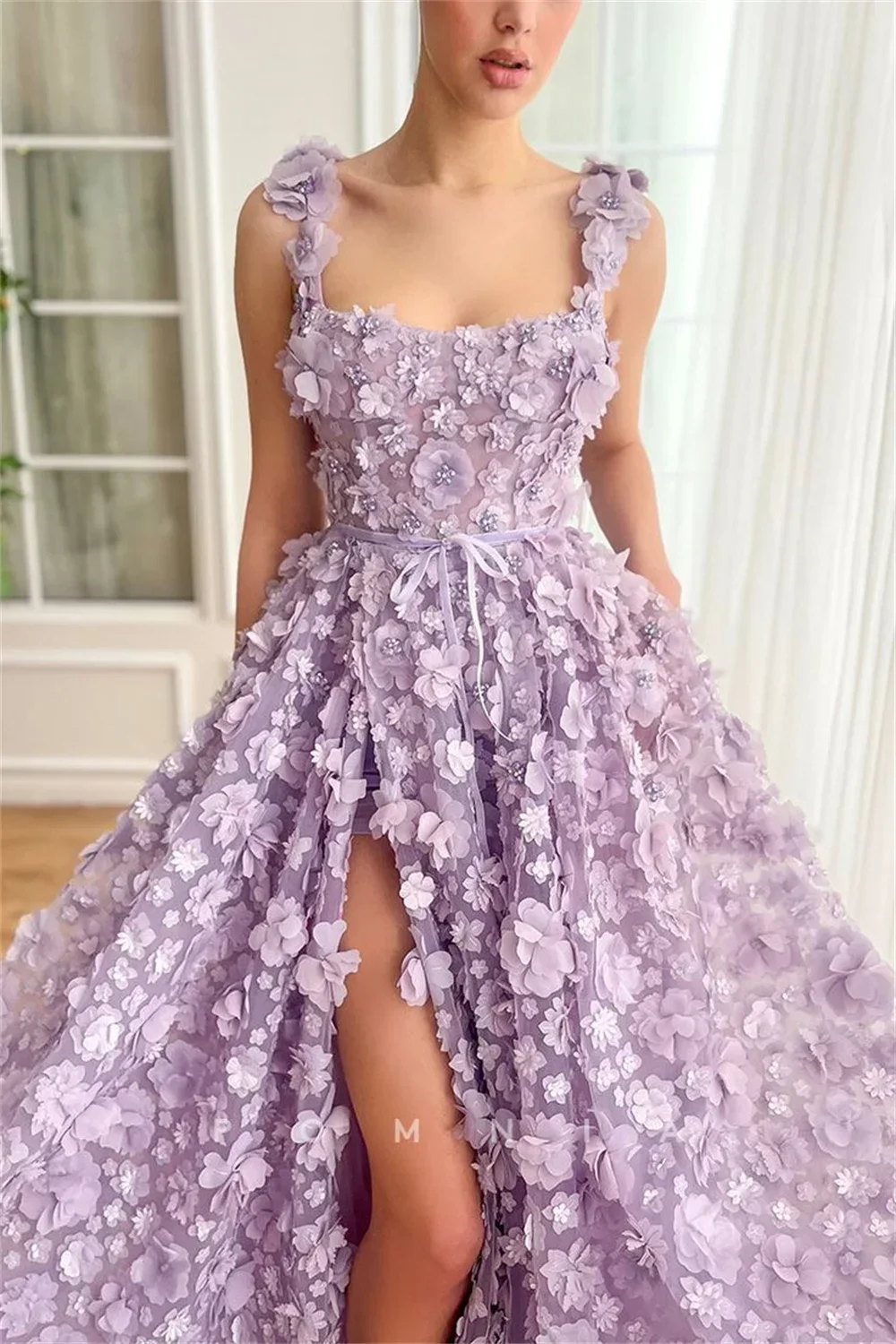 Luxury Purple 3D Floral Party Dress 2024 with Spaghetti Straps and Elegant Sleeveless Design Featuring a Flattering Side Split