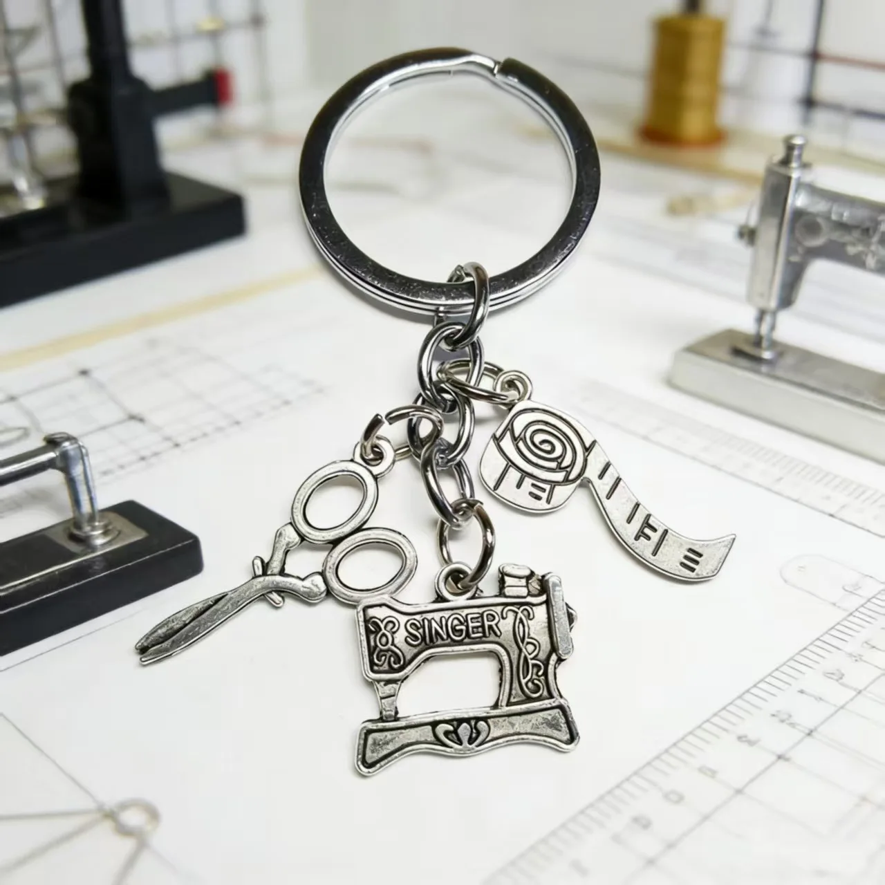 Travel small and nice decorative small gift keychain for men and women sewing machine series pendant
