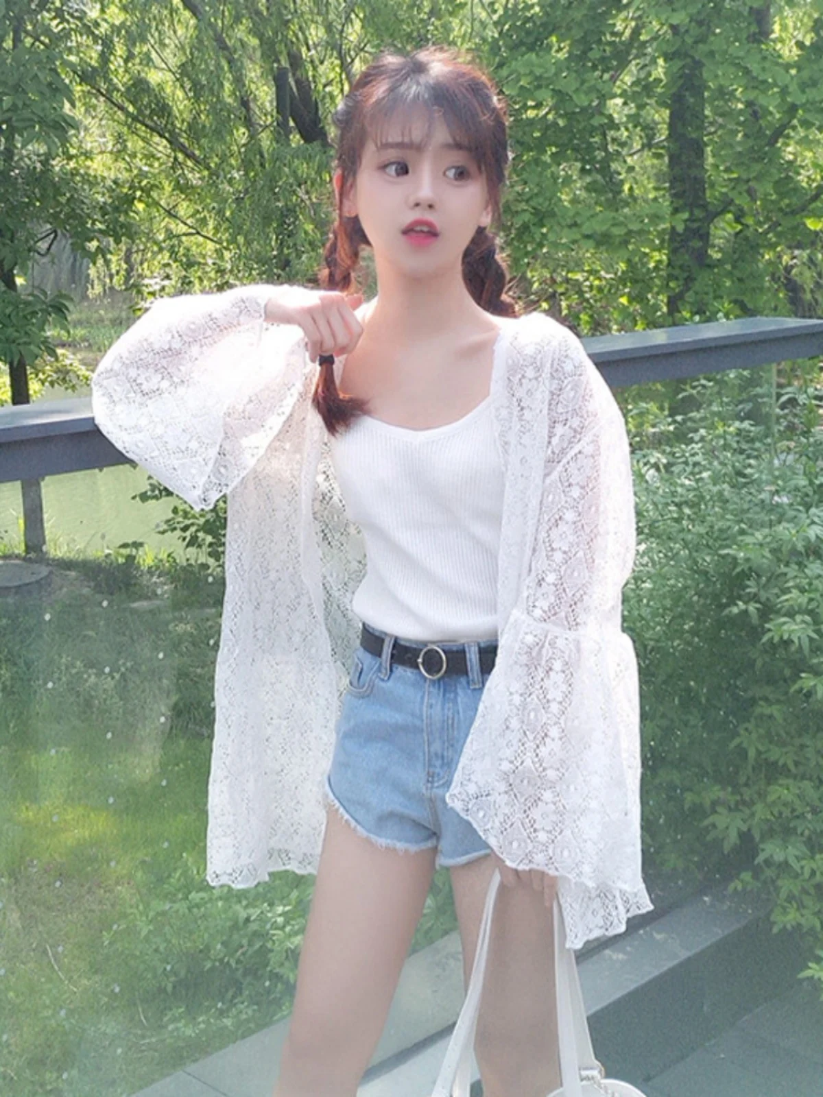 

Ultra-Fairy Summer Women's Sun Protection Cardigan Lace Sve Bell Sve Thin Outerwear V-Ne Loose Fit Korean Sle