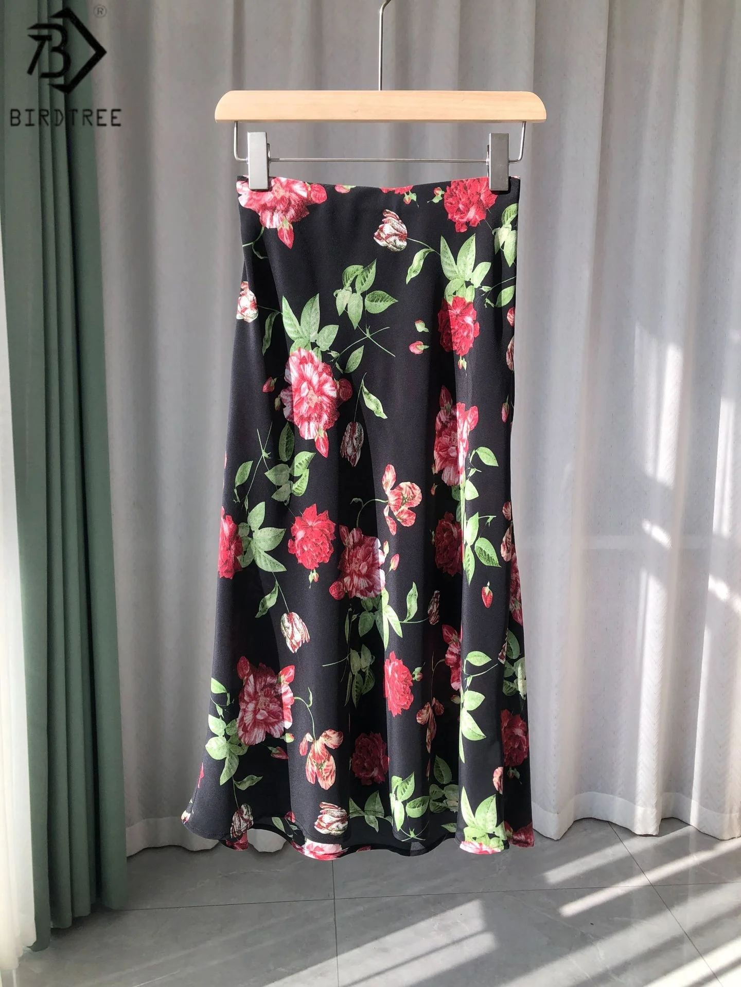 

BirdTree 18MM 100% Mulberry Silk Flower Print Skirt,Woman Sand Wash Plain Satin Elastic Waist Black Skirt,2025 New D57842JF