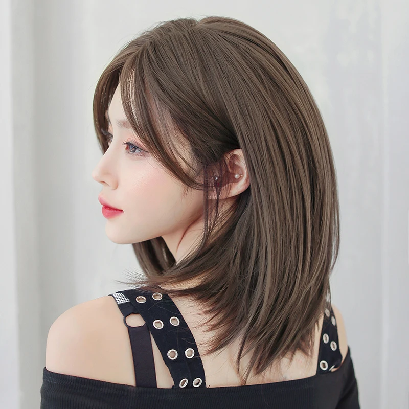 Short Straight Middle Part Cool Brown Bob Wig for Women Daily Use High Density Synthetic Layered Hair Wigs with Curtain Bangs