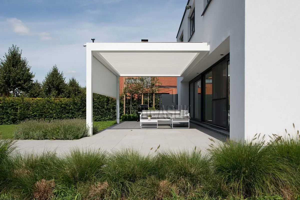 3x3 3x4 4x4 6x4 Factory Wholesale Modern Outdoor Arbours Bioclimatic Garden Aluminium Louvered Pergola with Motorized Screen Set