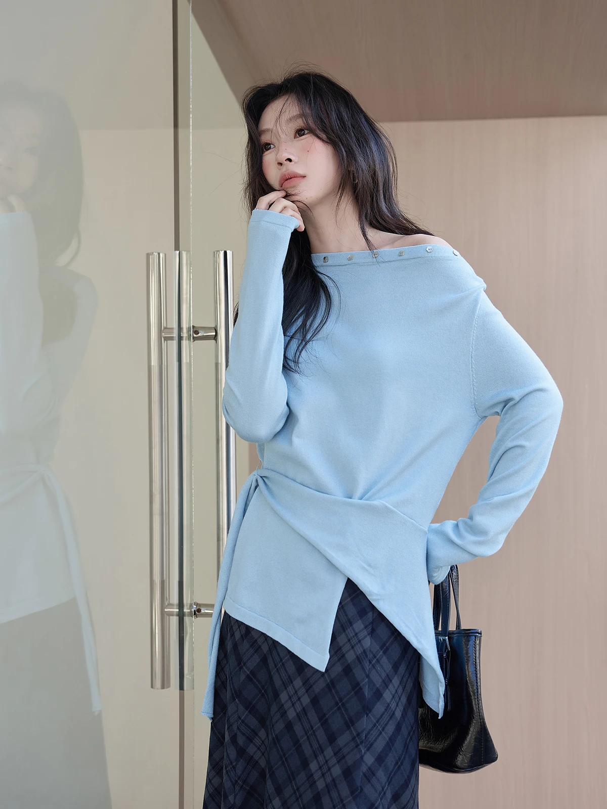 

Синий асимметричный вязаный топ с длинным рукавом для женщин, весенняя новинка, облегающий дизайн, HUIXI Fashion Label, однотонный.