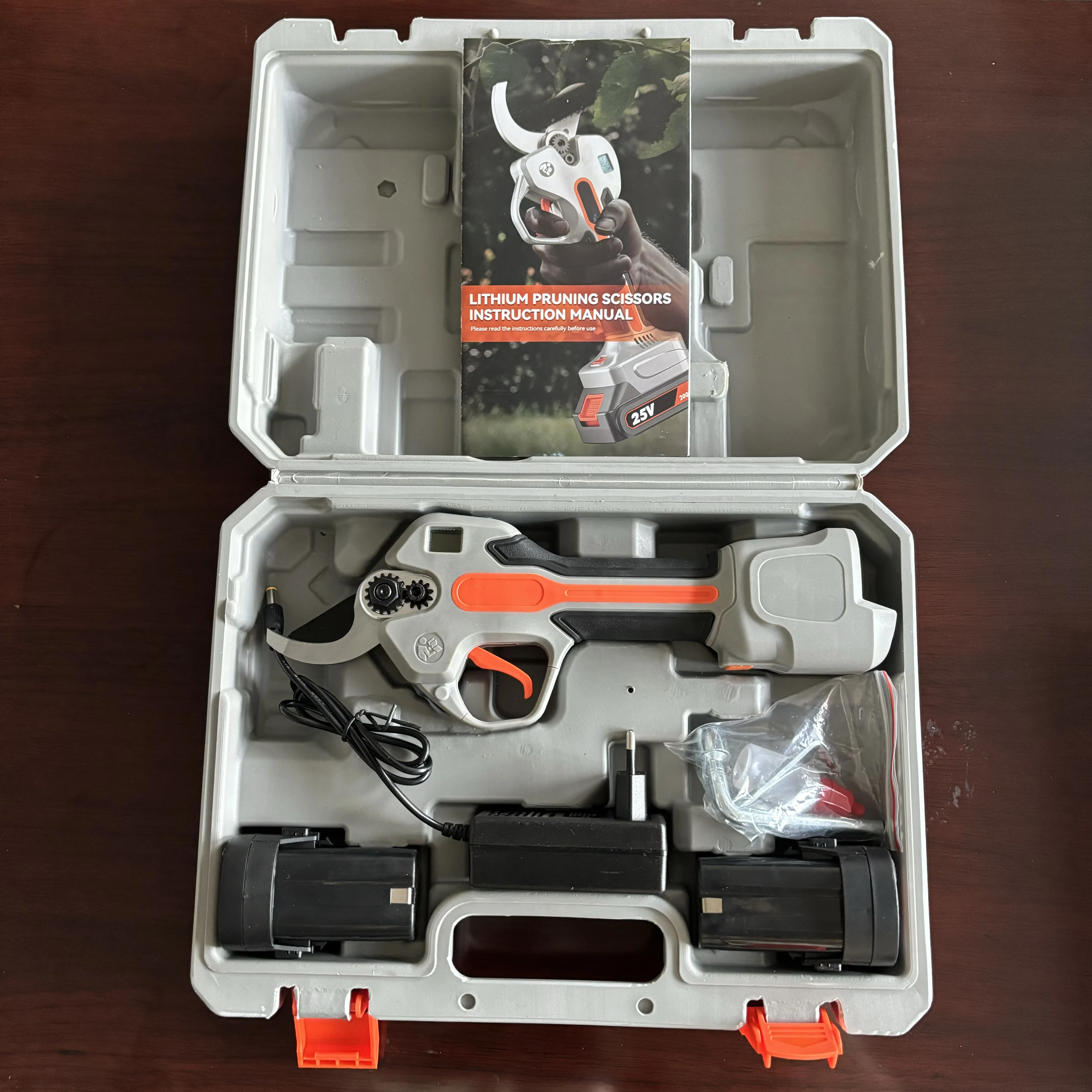 مقصات تشذيب الأشجار اللاسلكية للحديقة، مقص فرع كهربائي من الليثيوم، مقصات تشذيب كهربائية