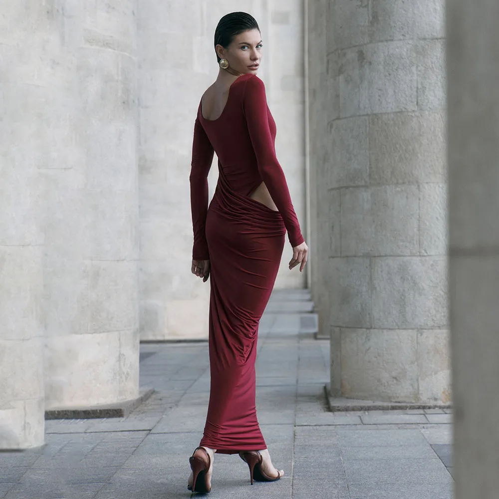 Abito lungo aderente per ragazza calda che espone la vita sexy sottile elegante di vendita calda dell'autunno 2025