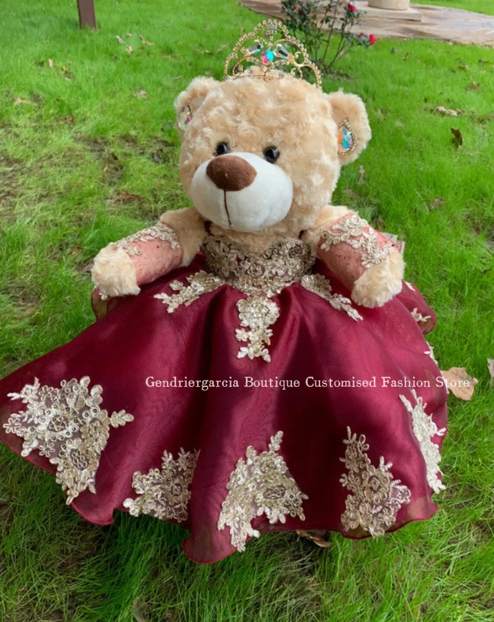 

Burgundy Mini Quinceanera Teddy Bear Dress 2025 Glitter Mexican Gold Applique Quinceanera Dress Customised