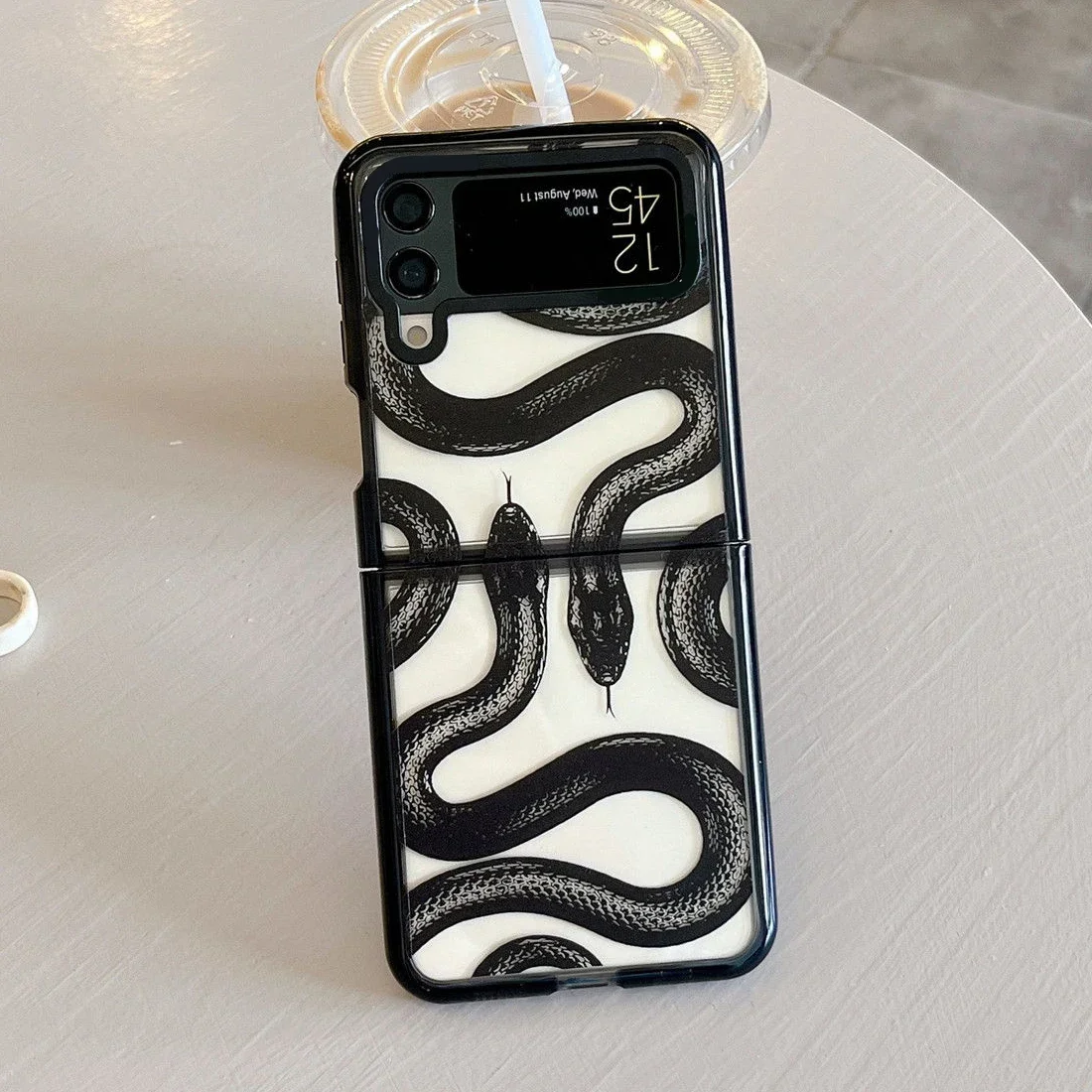 

Acrylic Black Border Snake Phone Case for Samsung Galaxy Z Flip 5 4 3 Back Cover for ZFlip3 ZFlip4 ZFlip5 Hard Case Shell