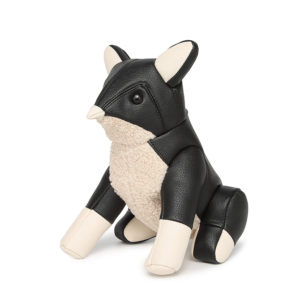 

The 2025 new autumn and winter tweed cute fox-shaped women's single-shoulder crossbody bag is a cartoon fashion item