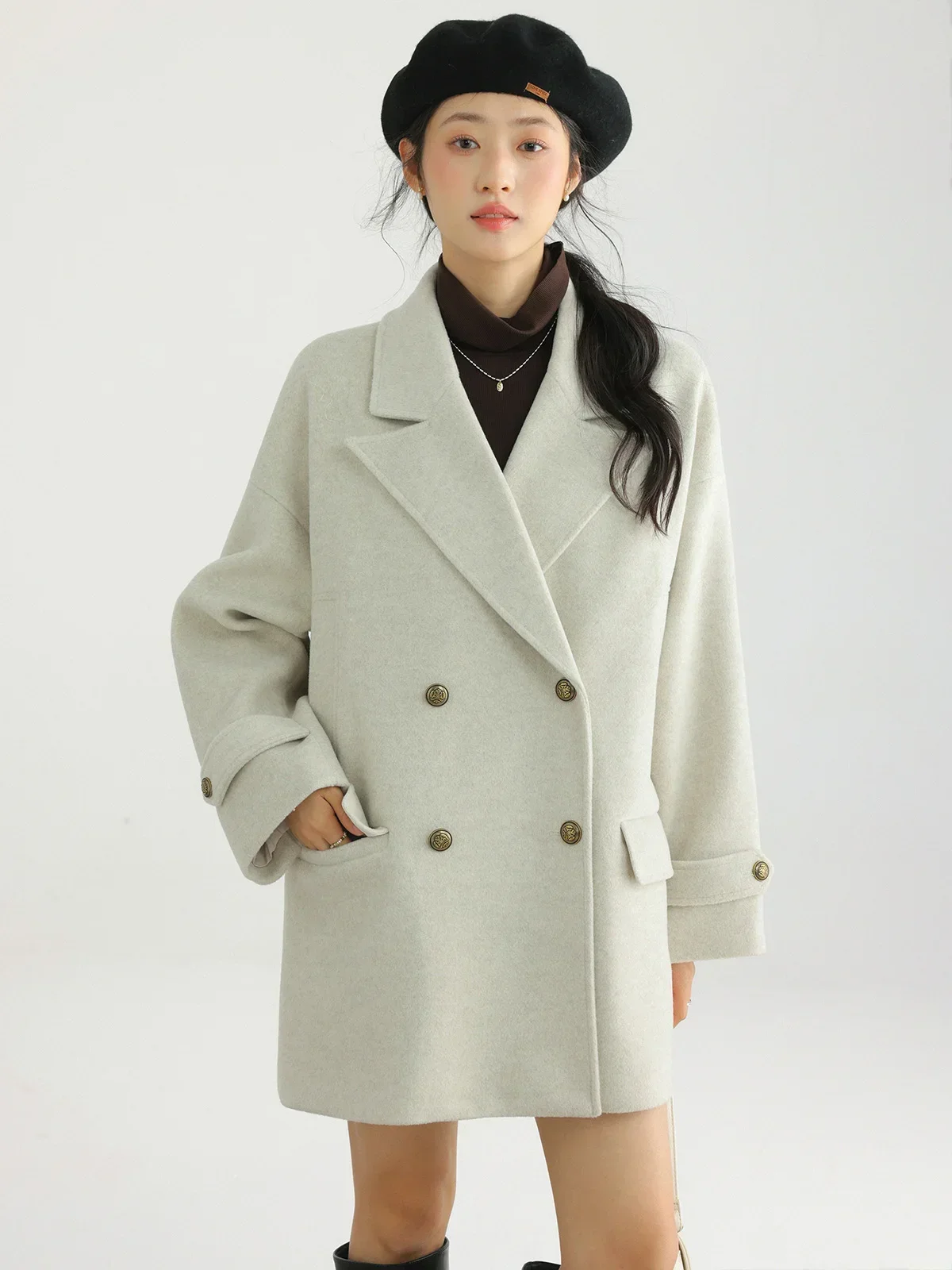 Winter Women Black Wool-like Blazer Coat Short Loose Fit Pea Coat Elegant Warm Outerwear for Petite Frames Chic and Versatile