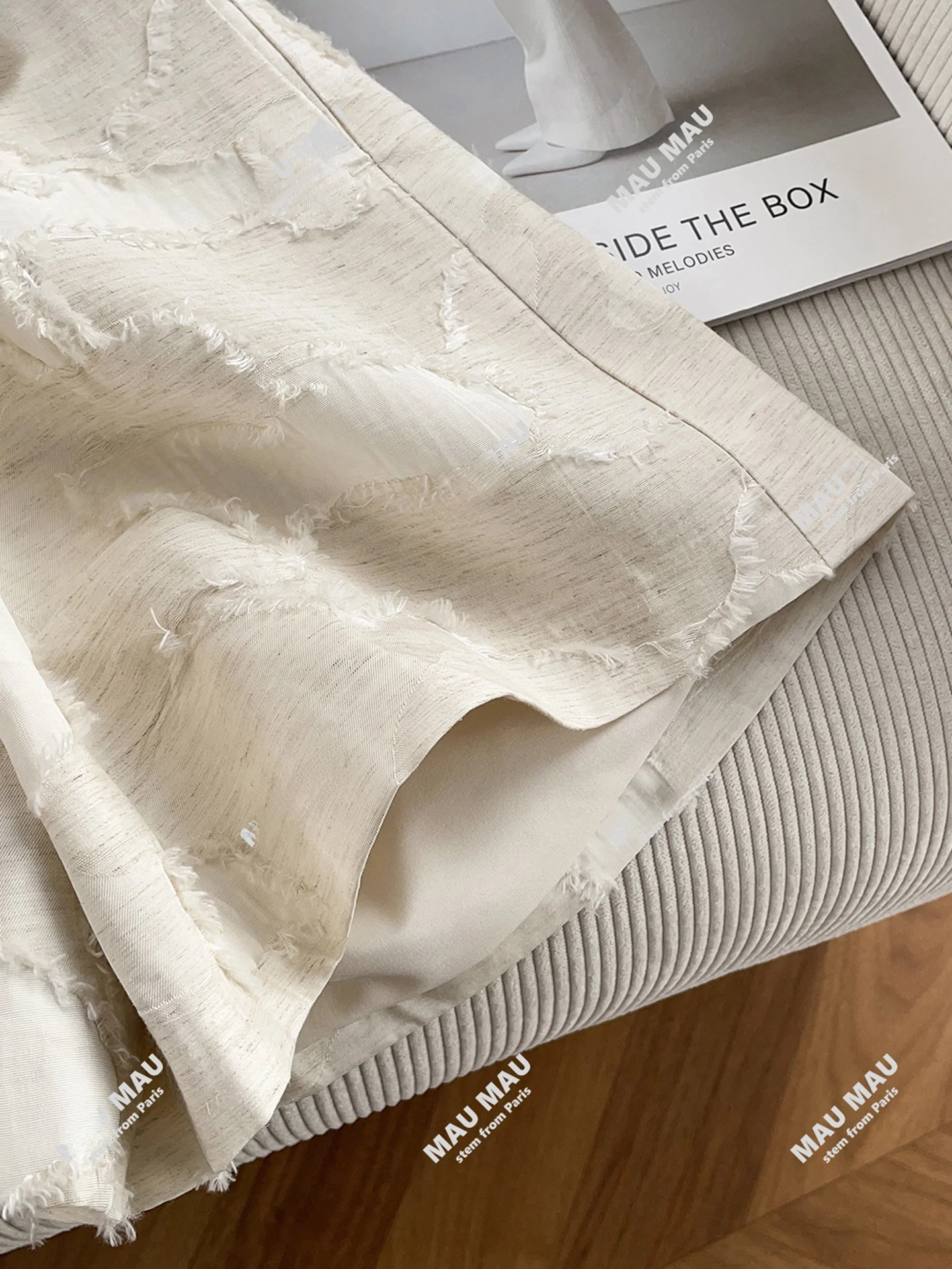 High-End Autumn Women's Faion Set with V-Ne Vest Top And orts Ele Miss Rich Sle Polyester Fiber Button Closure